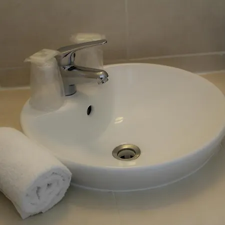 Hotel Laurence 2*